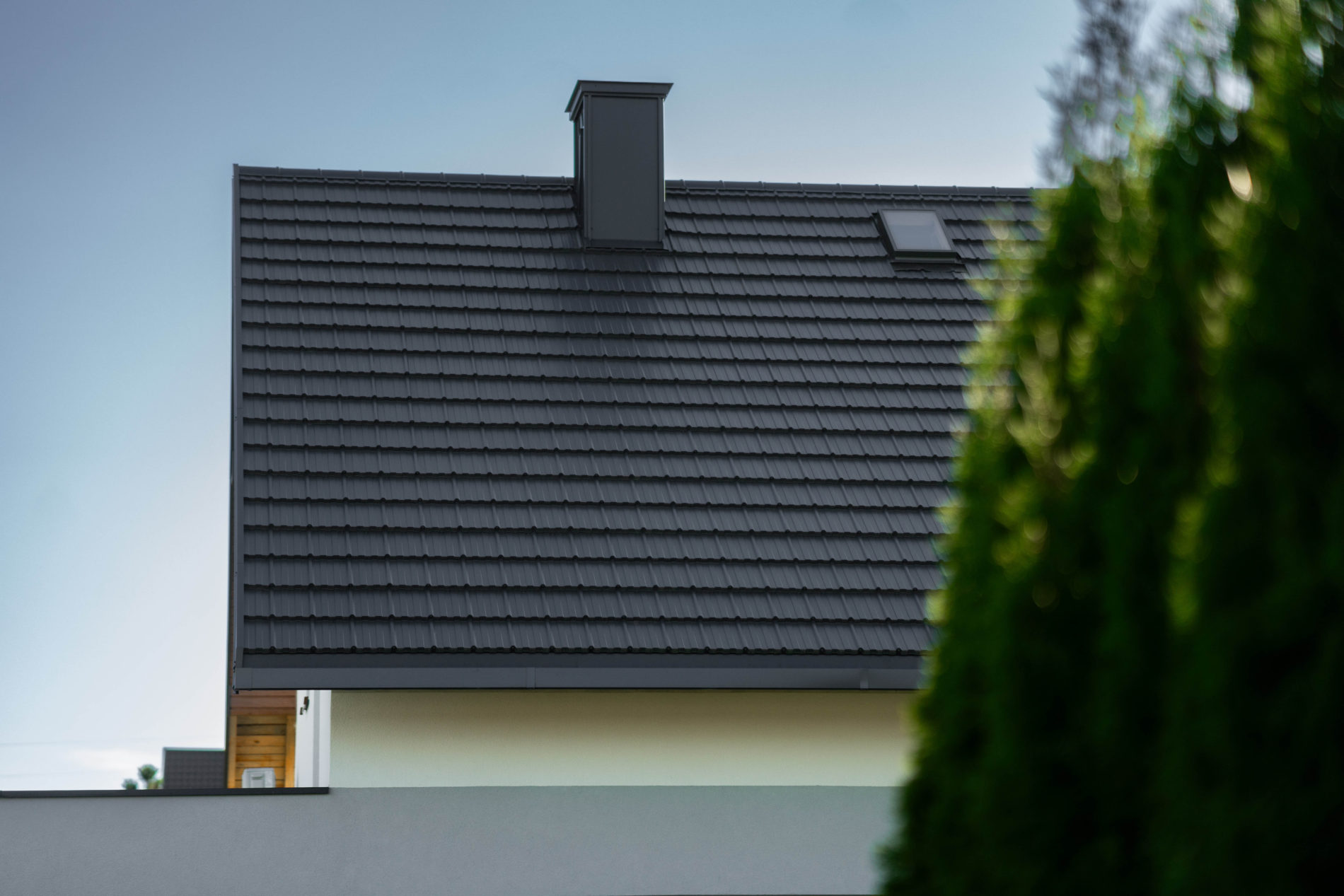 Bratex Horizon hybrid metal roof tile